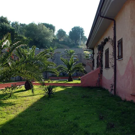 מלון דירות Il Casale 3*